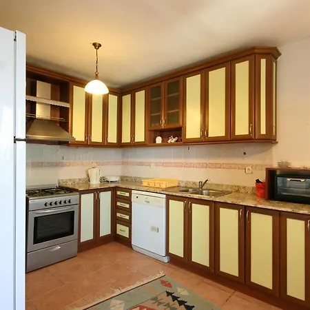 Important Group | Bd456 High Privacy 3 Bedroom *